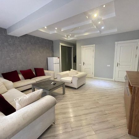 Luxe Azure Apartment Baky Esterno foto